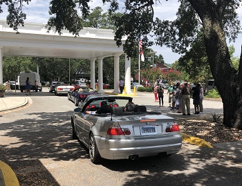 Picture of Dosher Staff enjoying Drive Through Parade.